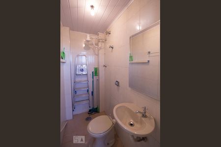 Apartamento à venda com 115m², 3 quartos e 2 vagas Apartamento à venda com 115m², 3 quartos e 2 vagasBanheiro de Serviço