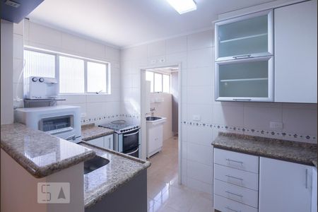 Apartamento à venda com 115m², 3 quartos e 2 vagas Apartamento à venda com 115m², 3 quartos e 2 vagasCozinha