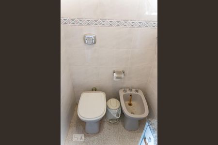 Apartamento à venda com 109m², 3 quartos e 1 vagaBanheiro social