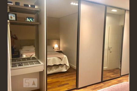 Apartamento à venda com 104m², 2 quartos e 2 vagasQuarto - Armários