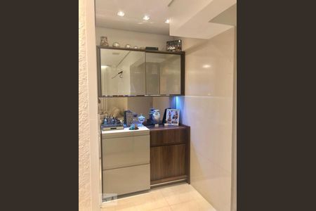 Apartamento à venda com 104m², 2 quartos e 2 vagasDetalhe