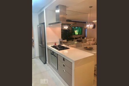 Apartamento à venda com 104m², 2 quartos e 2 vagasCozinha