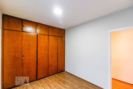 Suíte 1 de casa para alugar com 4 quartos, 220m² em Jardim Bélgica, São Paulo