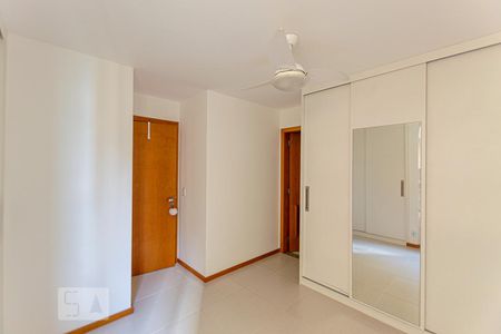 Suite de apartamento para alugar com 2 quartos, 110m² em Charitas, Niterói