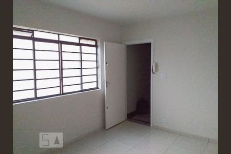 Sala de apartamento para alugar com 2 quartos, 80m² em Vila São Geraldo, São Paulo