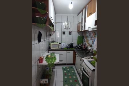 Cozinha de apartamento para alugar com 2 quartos, 54m² em Vila Mangalot, São Paulo