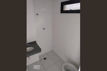 Banheiro de kitnet/studio à venda com 1 quarto, 28m² em Vila Carrão, São Paulo