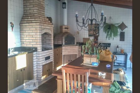 Apartamento para alugar com 225m², 2 quartos e 3 vagas Apartamento para alugar com 225m², 2 quartos e 3 vagasChurrasqueira