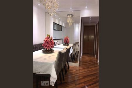 Apartamento à venda com 81m², 3 quartos e 1 vagaSala