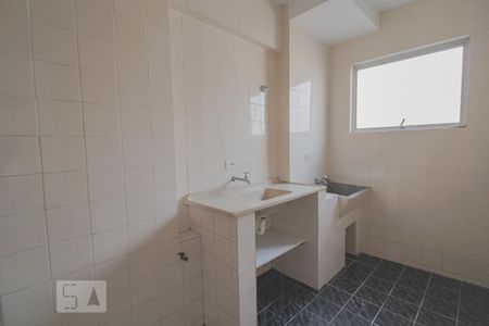 cozi de apartamento para alugar com 1 quarto, 32m² em Centro, Curitiba