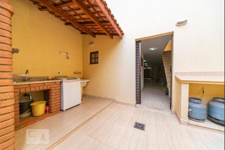 Casa para alugar com 250m², 3 quartos e 5 vagasÁrea de Serviço e Churrasquearam 