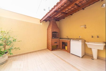 Casa para alugar com 250m², 3 quartos e 5 vagasÁrea de Serviço e Churrasquearam 