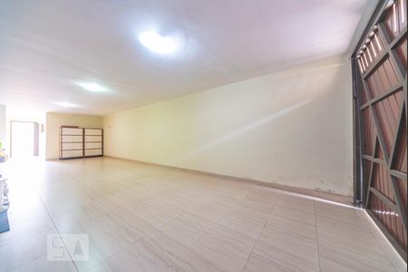 Casa para alugar com 250m², 3 quartos e 5 vagasGaragem 