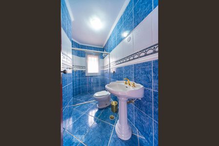 Casa para alugar com 250m², 3 quartos e 5 vagasBanheiro de Quarto 1