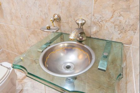 Pia  de casa para alugar com 3 quartos, 250m² em Vila Camilópolis, Santo André