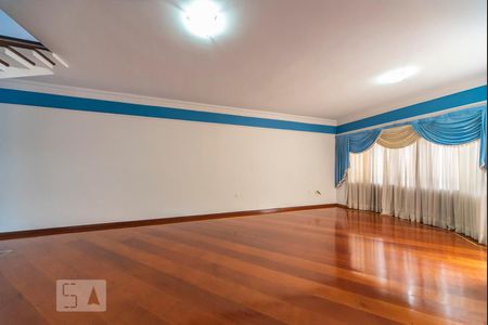 Sala de casa para alugar com 3 quartos, 250m² em Vila Camilópolis, Santo André