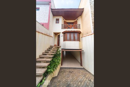 Casa para alugar com 250m², 3 quartos e 5 vagasFachada 