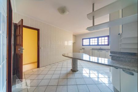 Casa para alugar com 250m², 3 quartos e 5 vagasCozinha 