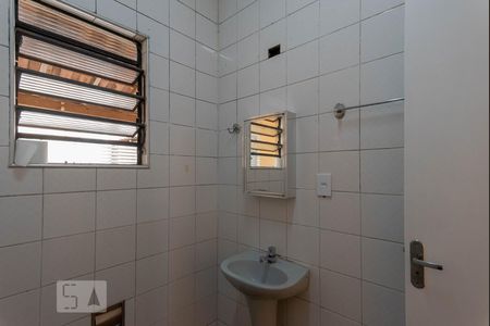Casa para alugar com 150m², 3 quartos e 1 vagaBanheiro