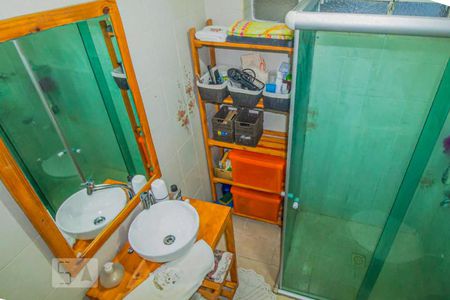 Banheiro de apartamento para alugar com 2 quartos, 55m² em Centro Histórico, Porto Alegre