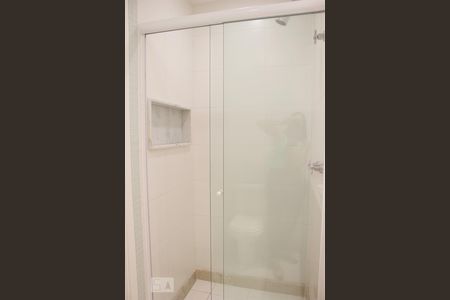 Apartamento à venda com 234m², 4 quartos e 3 vagas Apartamento à venda com 234m², 4 quartos e 3 vagasBanheiro da Suíte 2