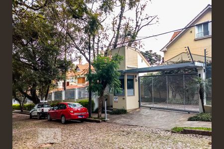 Casa de condomínio à venda com 398m², 4 quartos e 3 vagasFachada