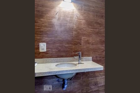 Casa de condomínio à venda com 398m², 4 quartos e 3 vagasLavabo