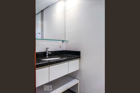 Casa de condomínio à venda com 398m², 4 quartos e 3 vagasSuite do quarto 2