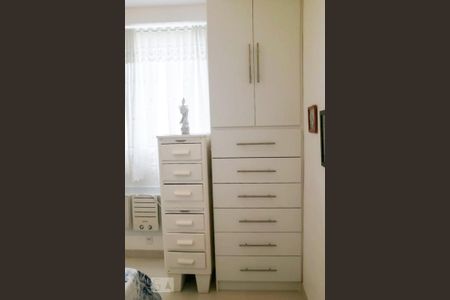 Quarto de apartamento para alugar com 2 quartos, 66m² em Recreio dos Bandeirantes, Rio de Janeiro