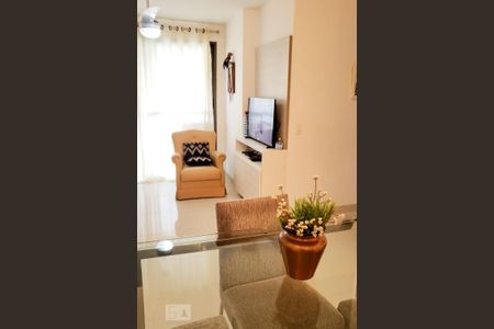 Sala de apartamento para alugar com 2 quartos, 66m² em Recreio dos Bandeirantes, Rio de Janeiro