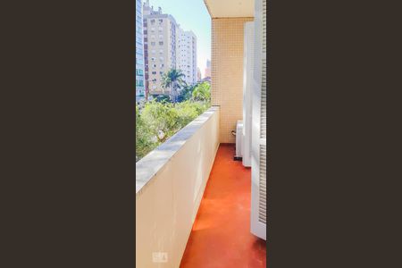 Apartamento à venda com 115m², 3 quartos e sem vagaSacada