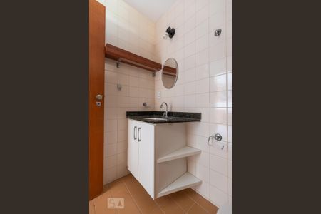Casa de condomínio à venda com 52m², 1 quarto e 1 vaga Casa de condomínio à venda com 52m², 1 quarto e 1 vagaBanheiro da suíte