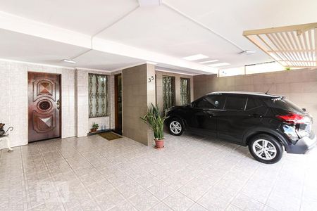 Casa à venda com 450m², 3 quartos e 3 vagas Casa à venda com 450m², 3 quartos e 3 vagasGaragem