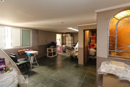 Casa à venda com 450m², 3 quartos e 3 vagas Casa à venda com 450m², 3 quartos e 3 vagasÁrea de Serviço 02