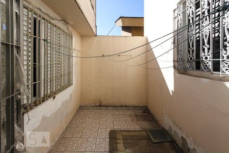 Casa à venda com 450m², 3 quartos e 3 vagas Casa à venda com 450m², 3 quartos e 3 vagasTerraço