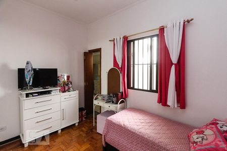 Casa à venda com 450m², 3 quartos e 3 vagas Casa à venda com 450m², 3 quartos e 3 vagasQuarto 02