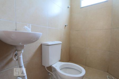 Banheiro de casa para alugar com 3 quartos, 50m² em Curicica, Rio de Janeiro