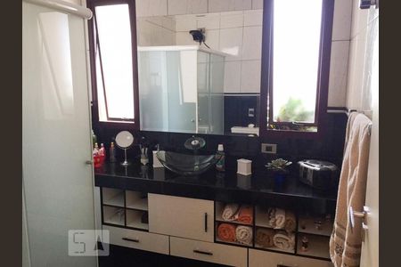 Apartamento à venda com 197m², 3 quartos e 3 vagasBanheiro 1