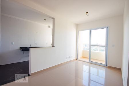 Sala de apartamento para alugar com 1 quarto, 40m² em Rubem Berta, Porto Alegre