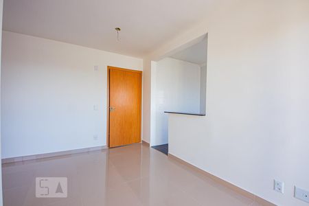 Sala de apartamento para alugar com 1 quarto, 40m² em Rubem Berta, Porto Alegre