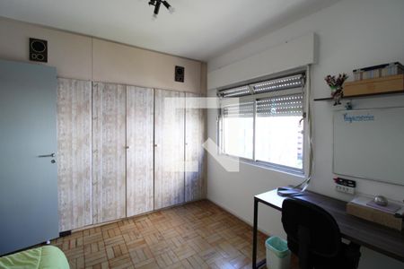 Apartamento à venda com 126m², 3 quartos e 1 vagaQuarto 2 - Armários