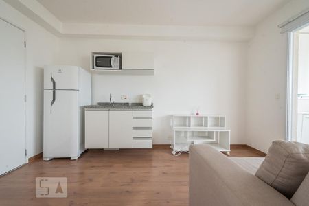 Sala de apartamento para alugar com 1 quarto, 40m² em Jardim Novo Santo Amaro, São Paulo