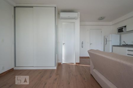 Quarto de apartamento para alugar com 1 quarto, 40m² em Jardim Novo Santo Amaro, São Paulo
