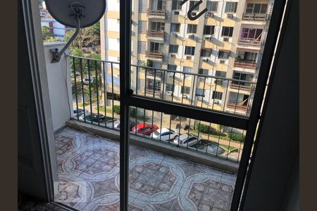Apartamento à venda com 58m², 2 quartos e 1 vaga Apartamento à venda com 58m², 2 quartos e 1 vagaSala