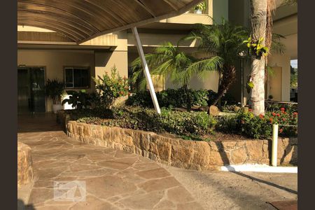 Apartamento à venda com 58m², 2 quartos e 1 vaga Apartamento à venda com 58m², 2 quartos e 1 vagaÁrea Comum - Entrada do Prédio