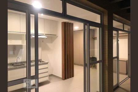 Varanda de kitnet/studio para alugar com 1 quarto, 40m² em República, São Paulo