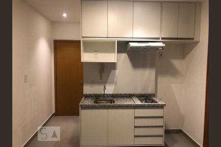 Cozinha de kitnet/studio para alugar com 1 quarto, 40m² em República, São Paulo