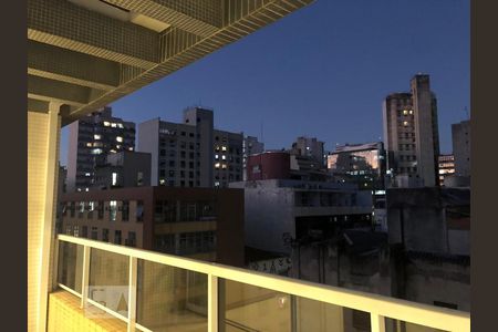 Varanda de kitnet/studio para alugar com 1 quarto, 40m² em República, São Paulo