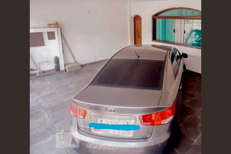 Casa à venda com 239m², 3 quartos e 3 vagas Casa à venda com 239m², 3 quartos e 3 vagasGaragem