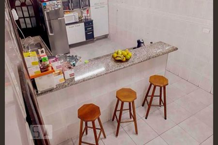 Casa à venda com 239m², 3 quartos e 3 vagas Casa à venda com 239m², 3 quartos e 3 vagasCozinha